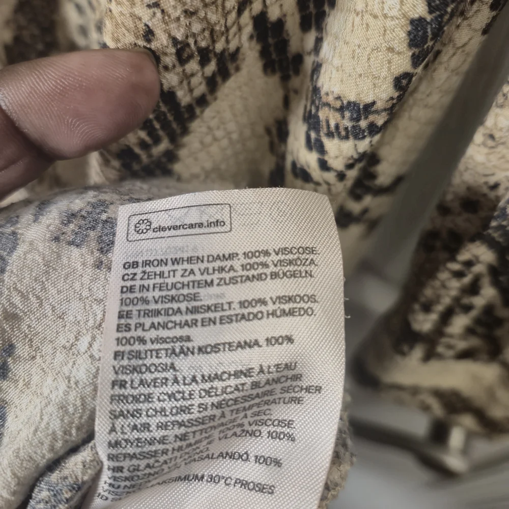 H&M Snakeskin Print Faux Wrap Maxi Dress Statement Y2K Size 12 - Picture 9 of 9